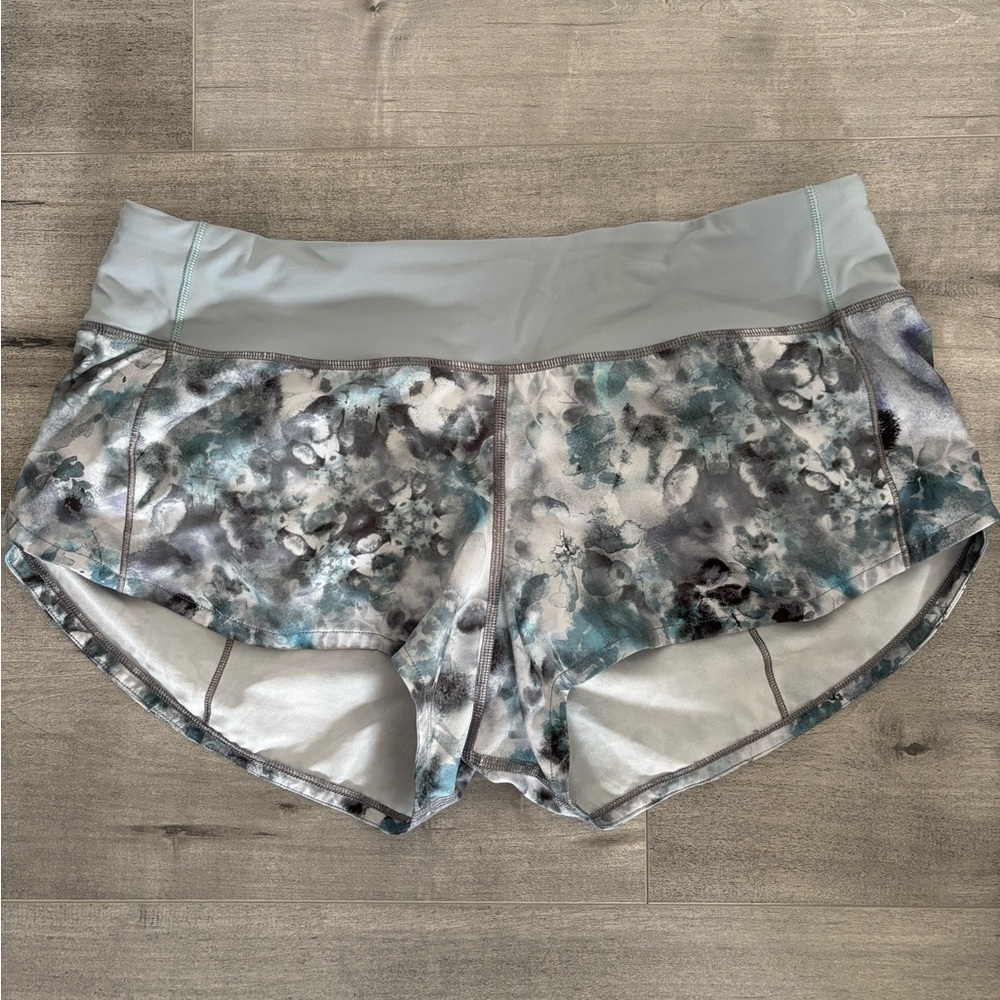 Lululemon Speed Up Low Rise Short 2.5”